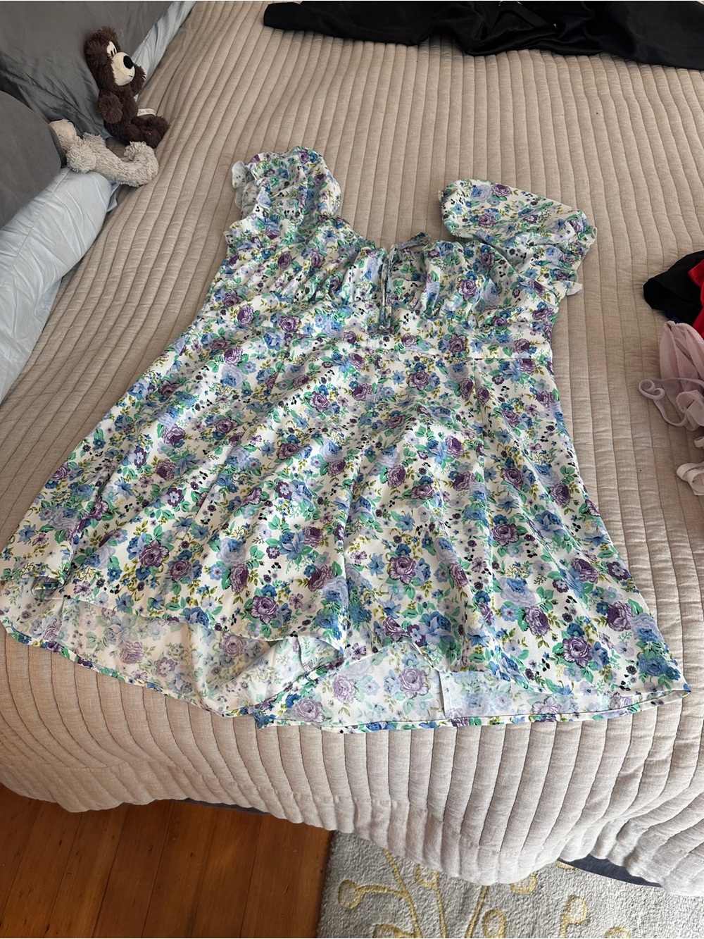 Boohoo White Floral Puff-Sleeve Dress with Purple & Blue Blooms